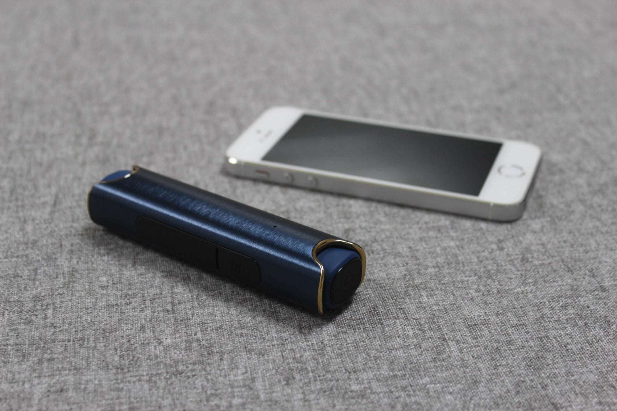 S2藍芽耳機和5s比例尺