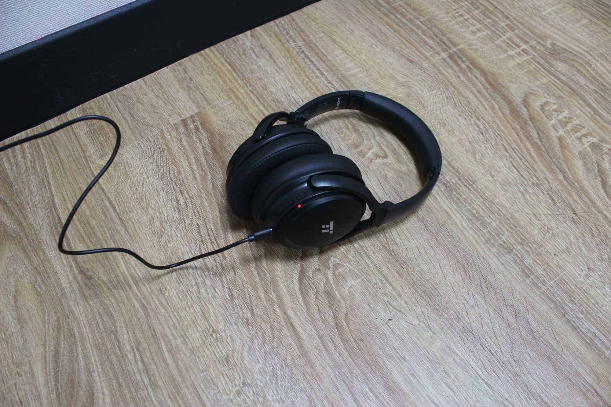 Taotronics TT-BH22充電中~
