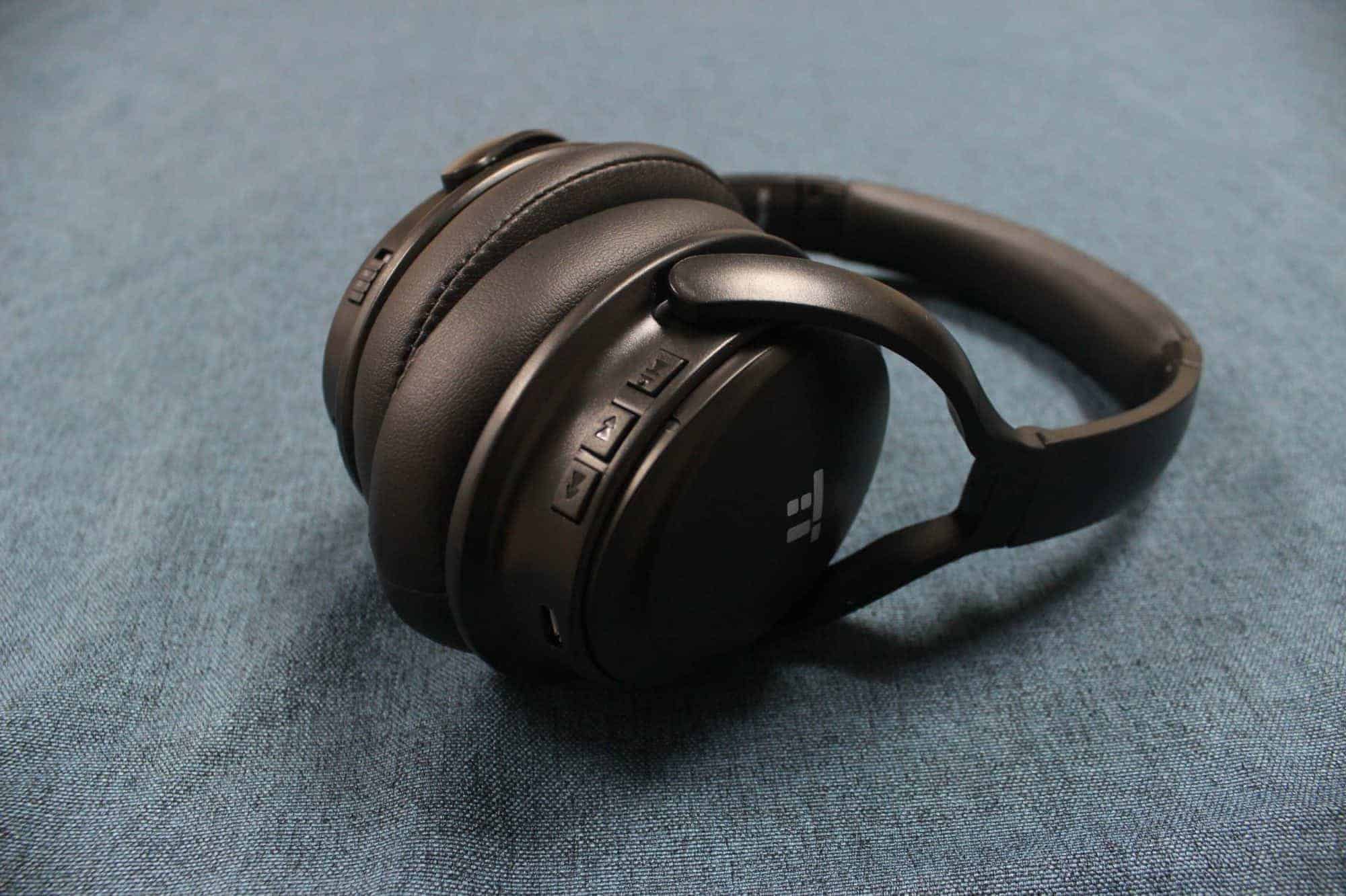 Taotronics TT-BH22左側特寫