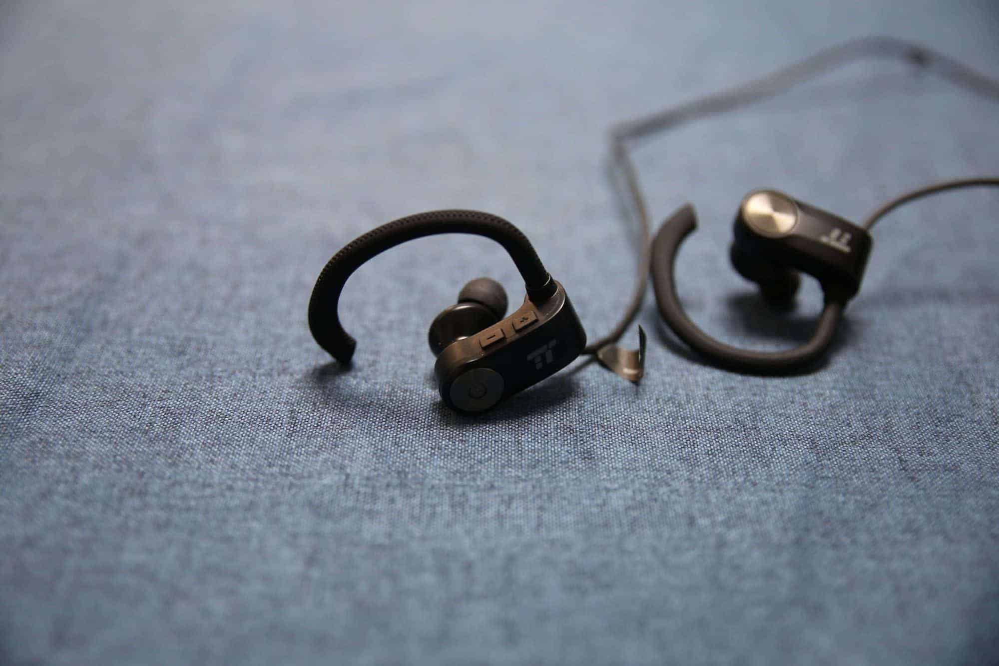 CP值完勝Beats Powerbeats3 Wireless的耳掛式藍芽運動耳機!?-TechTeller (科技說)