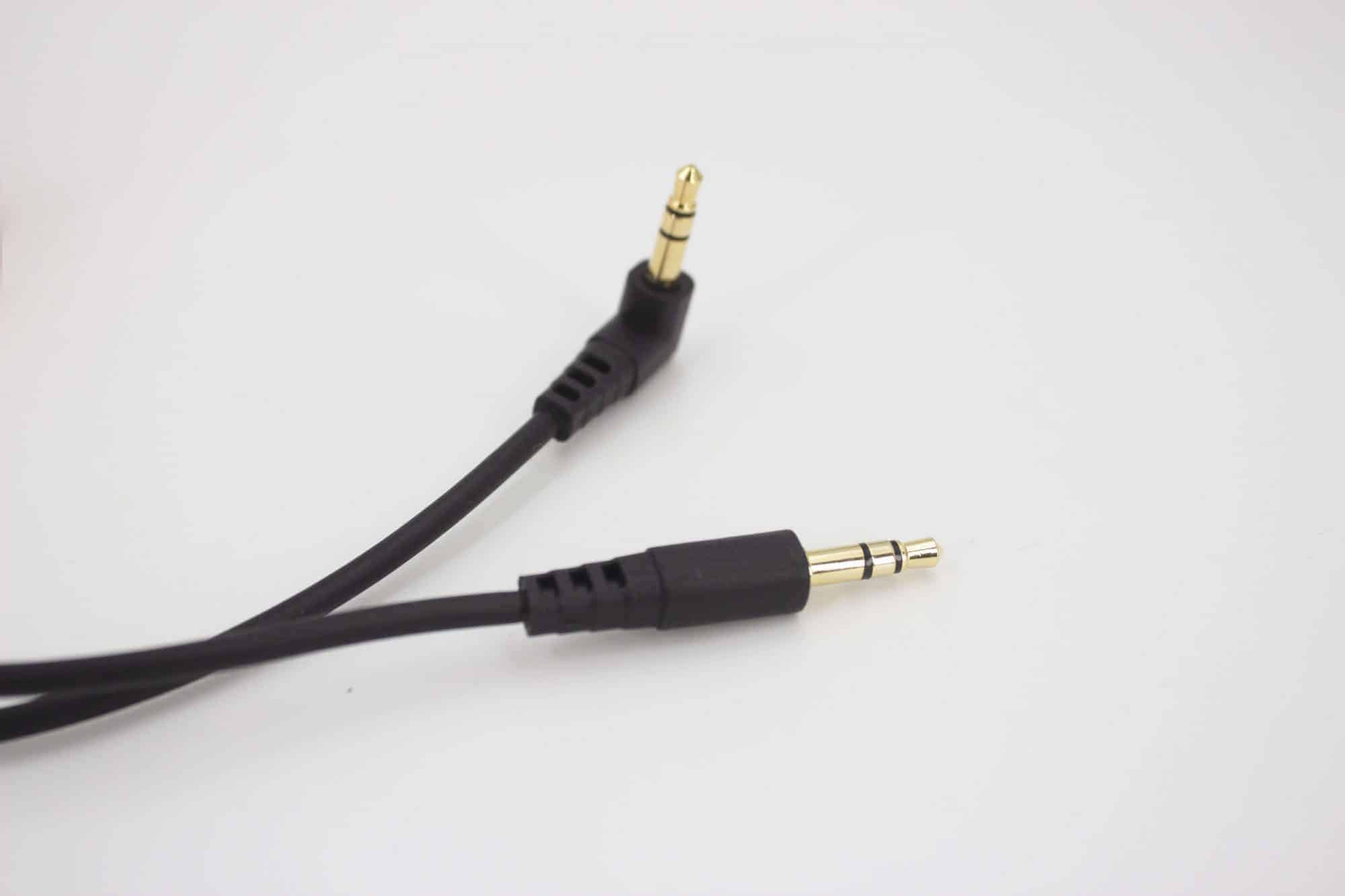 TaoTronics TT-BH046(SoundSurge 46)藍牙降噪耳機推薦 3.5mm音源線
