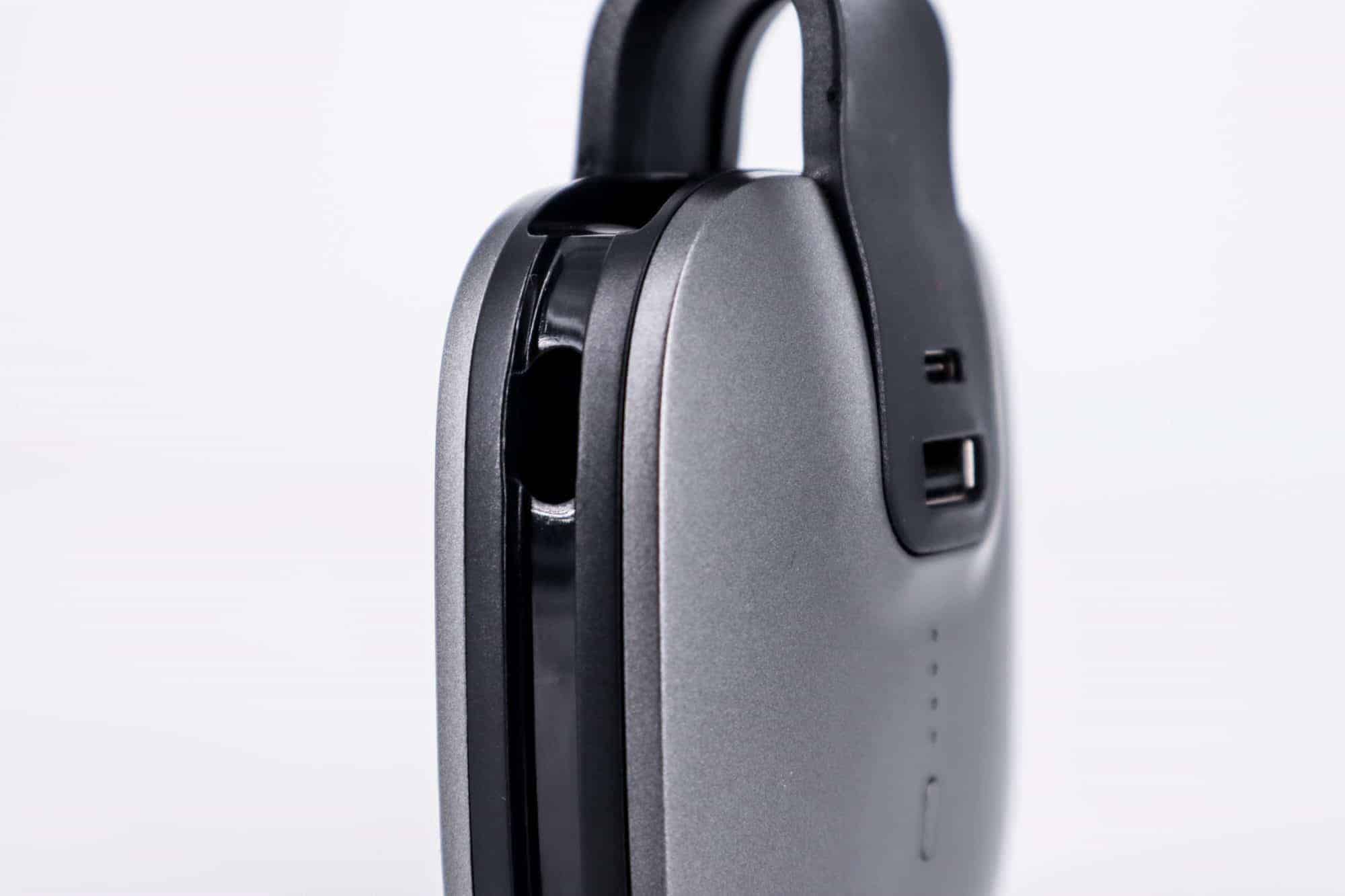 行動電源自帶充電線?MR CHARGER 5000(CH03)行動電源推薦|TechTeller