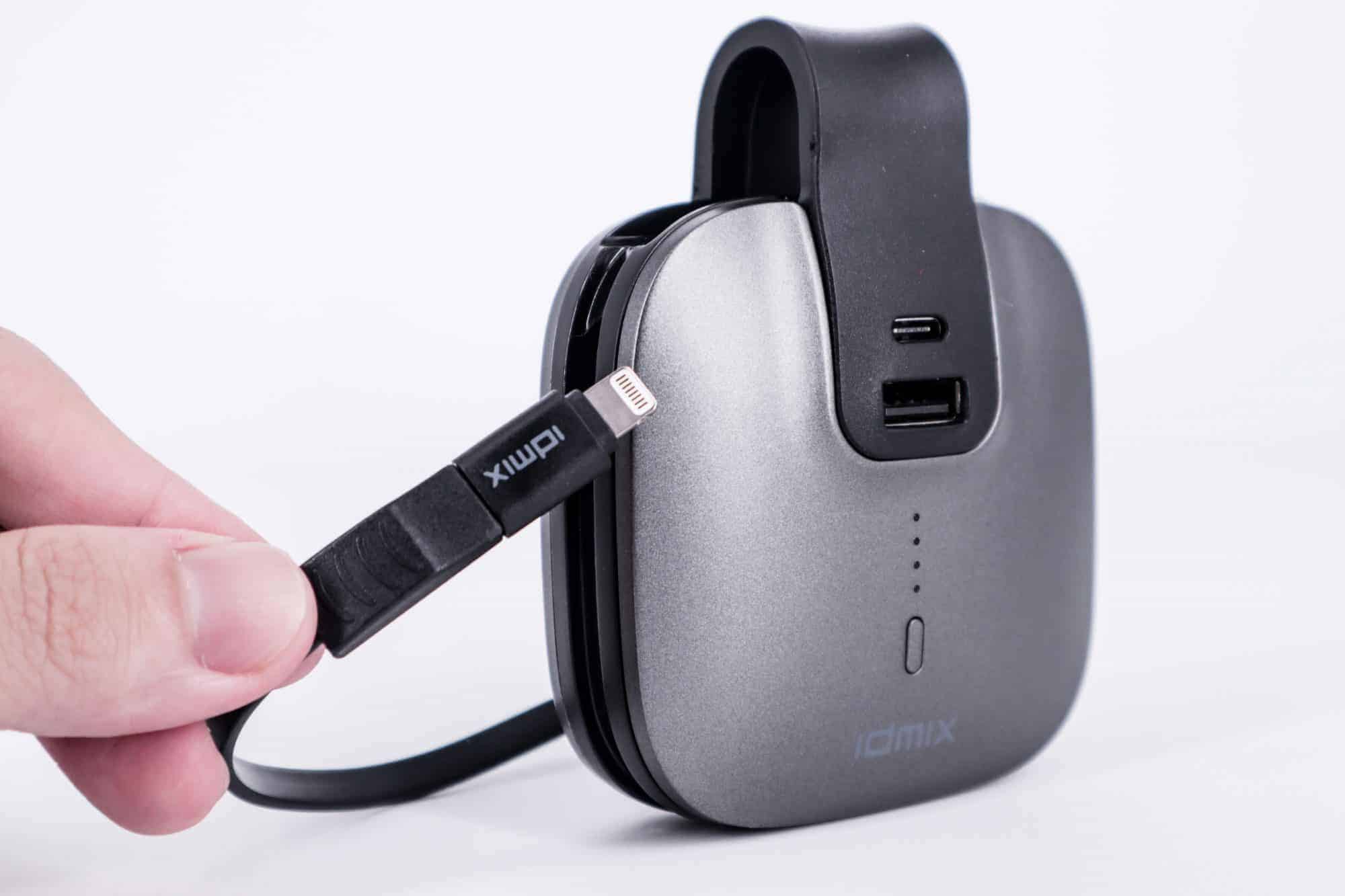 行動電源自帶充電線?MR CHARGER 5000(CH03)行動電源推薦|TechTeller