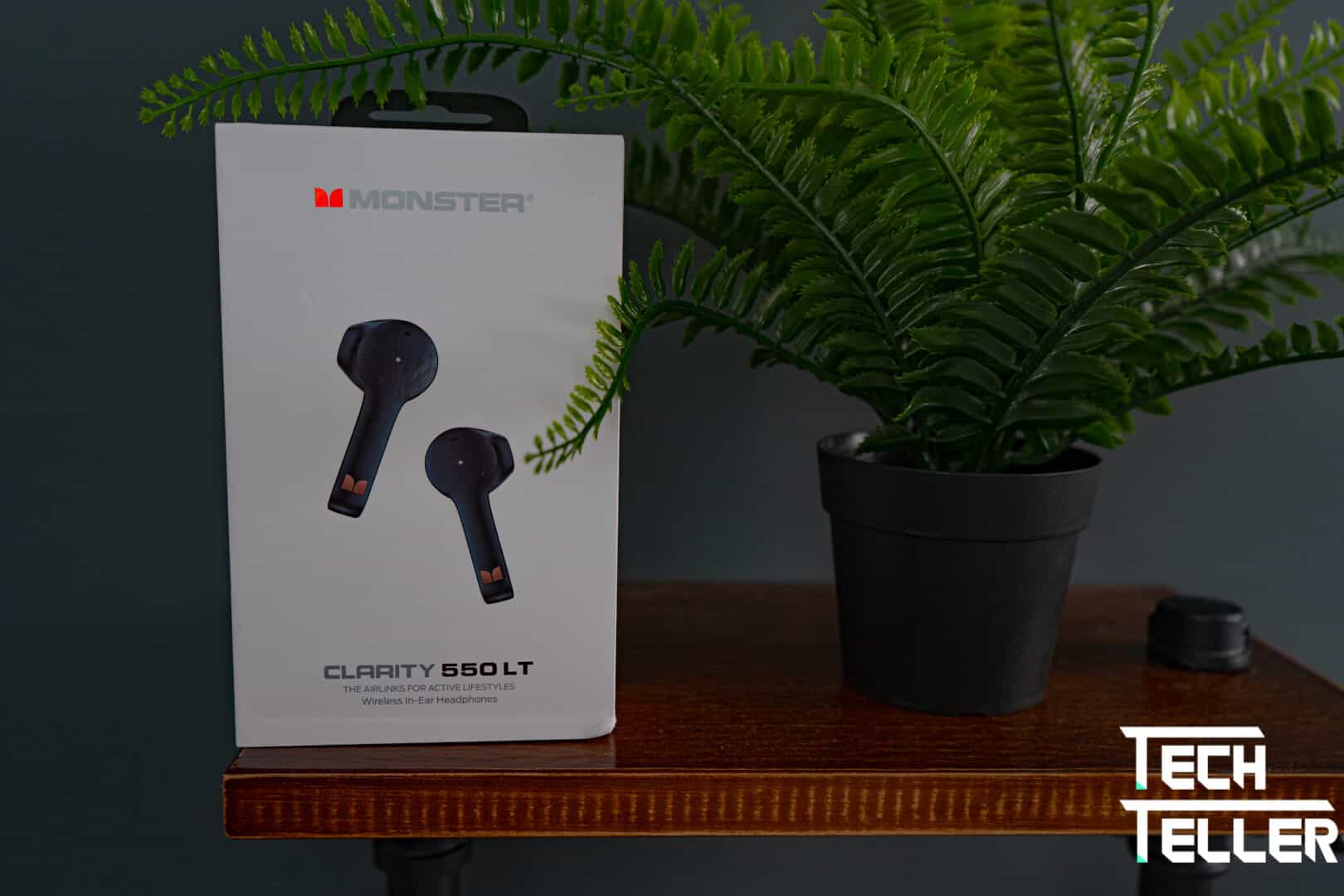 精品外觀，魔聲首款半入耳式設計 | Monster Clarity 550 LT 真無線藍牙耳機