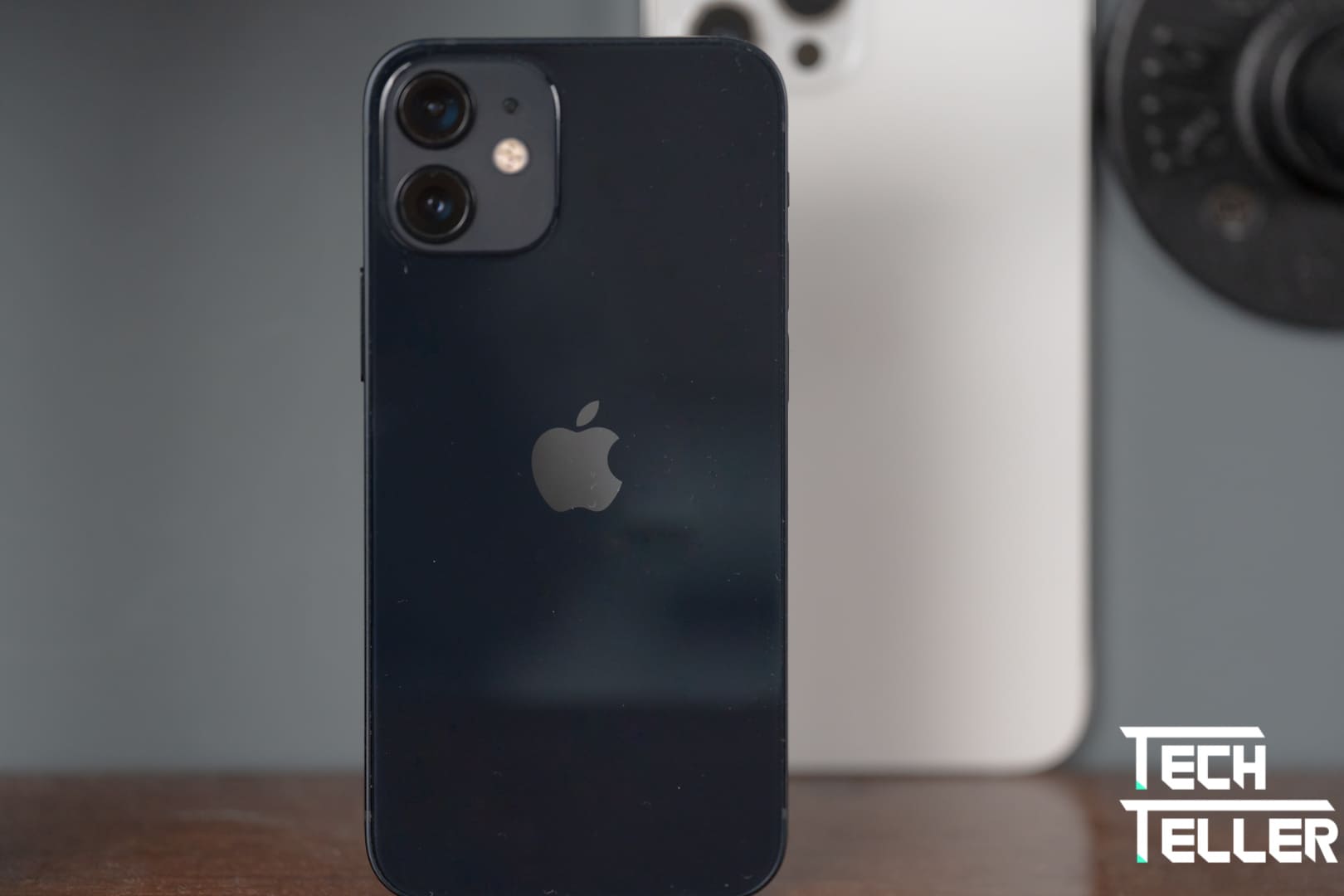 新iPhone選擇障礙?旗艦、CP值大亂鬥||iPhone 12 Pro Max、iPhone 12 mini規格比較與選擇建議